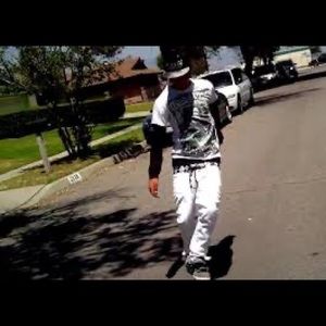 Meet your Posher, Idris